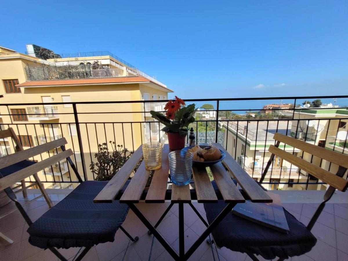 Sara Blu Apartment Sorrente Extérieur photo